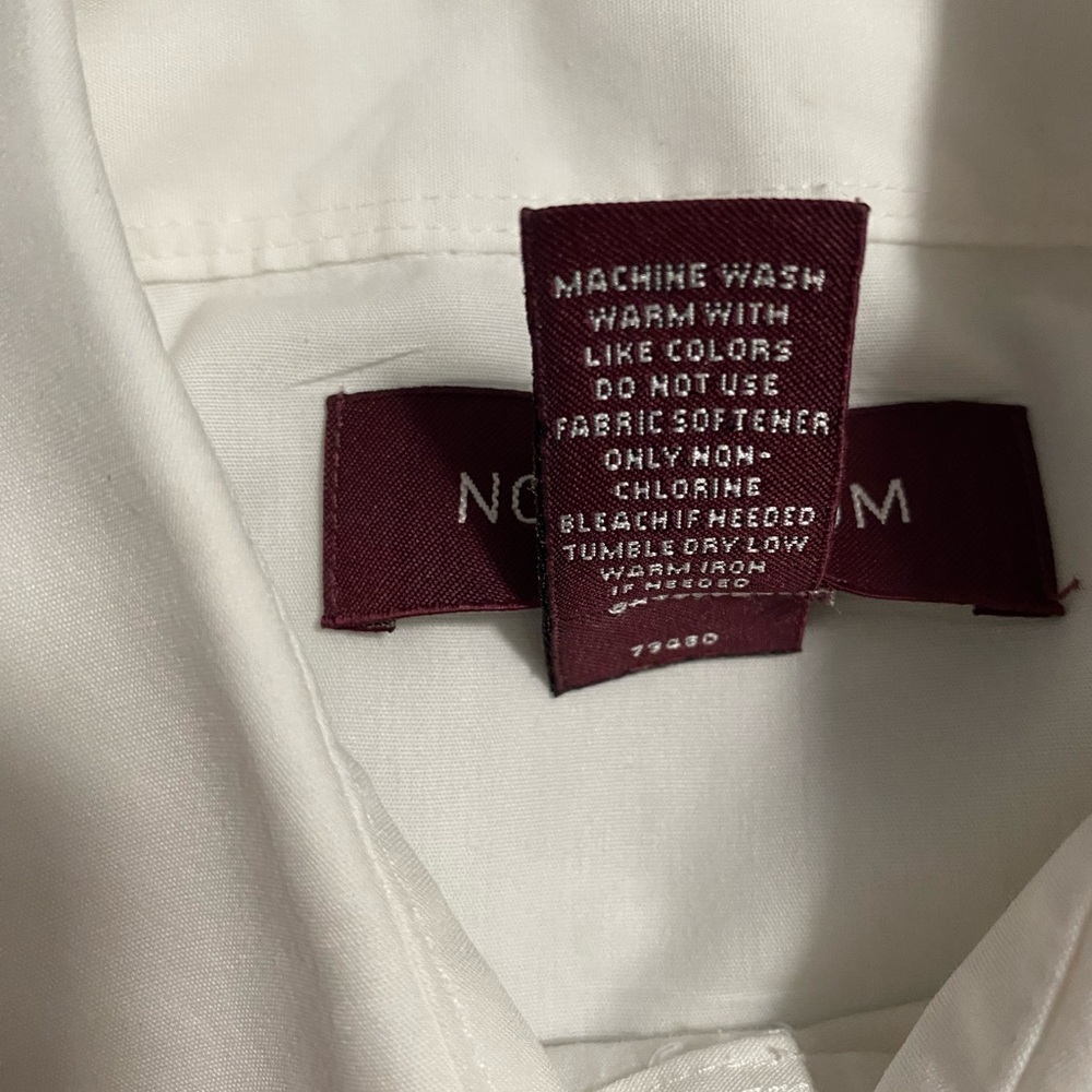 Nordstrom button-up shirt boy size 10. Easy care and wrinkle-free. School/Church - Picture 4 of 9